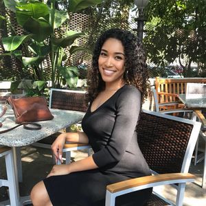 Meet your Posher, Jasmine